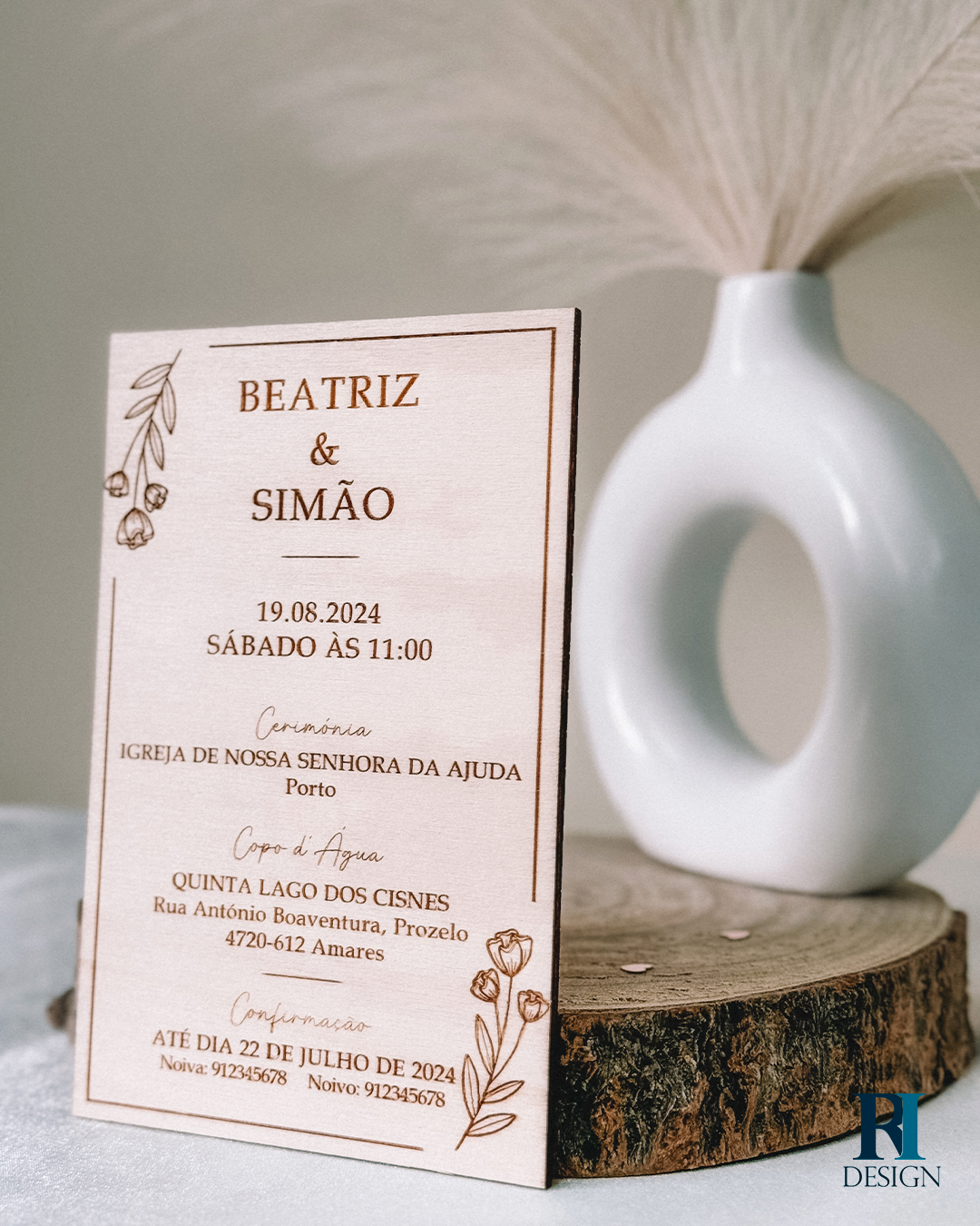 Invitación de boda de madera
